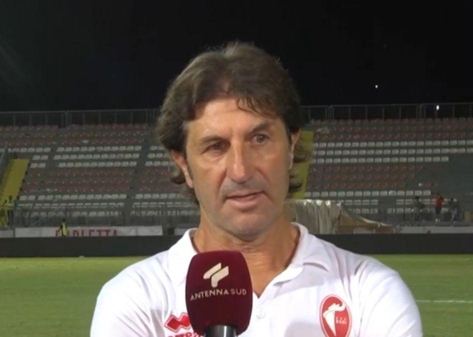 Bari, Rastelli: "Abbiamo giocato bene fino al 33'. Partita decisa dagli episodi"