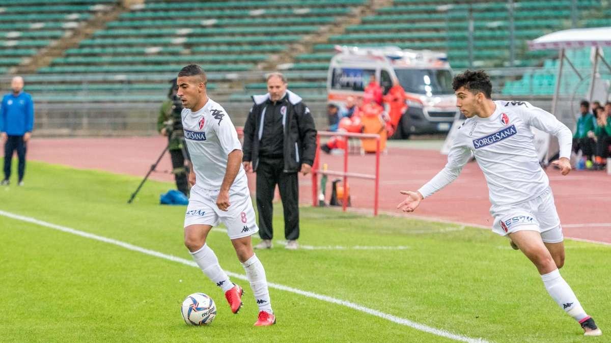 Le formazioni ufficiali di Catanzaro-Monopoli: novità Gatti e Hamlili