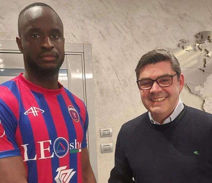 UFFICIALE - Casarano, arriva un difensore portoghese