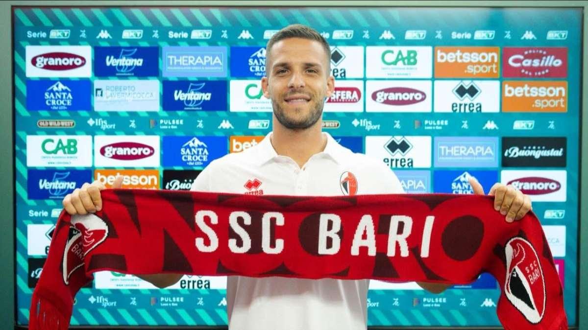 UFFICIALE - Bari, tesserato Meroni