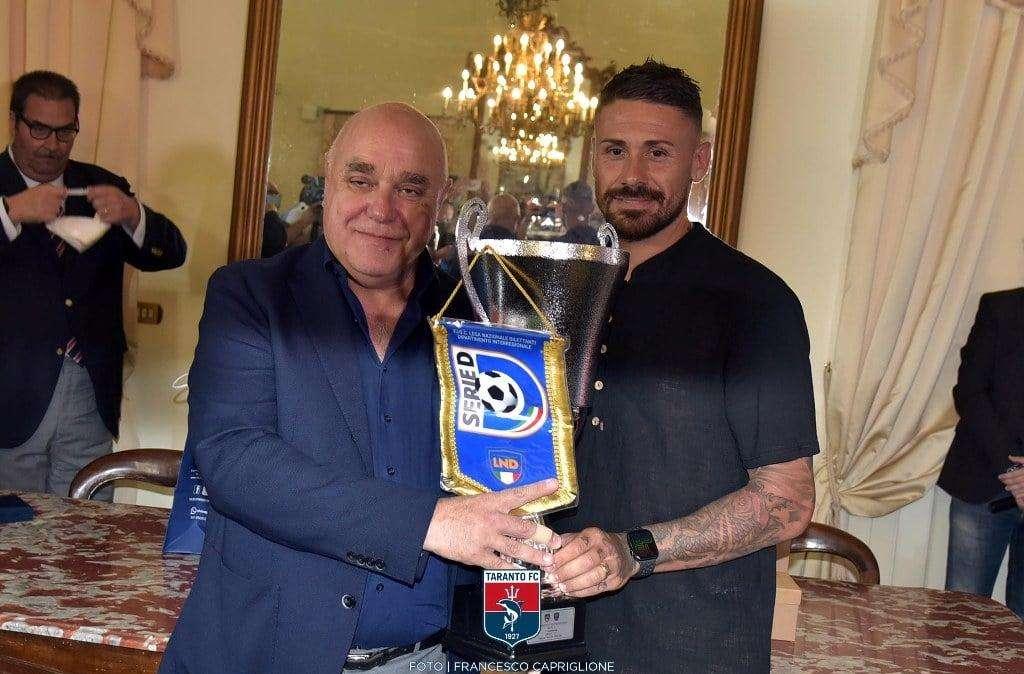 Taranto, l'iscrizione al campionato il primo passaggio per la C