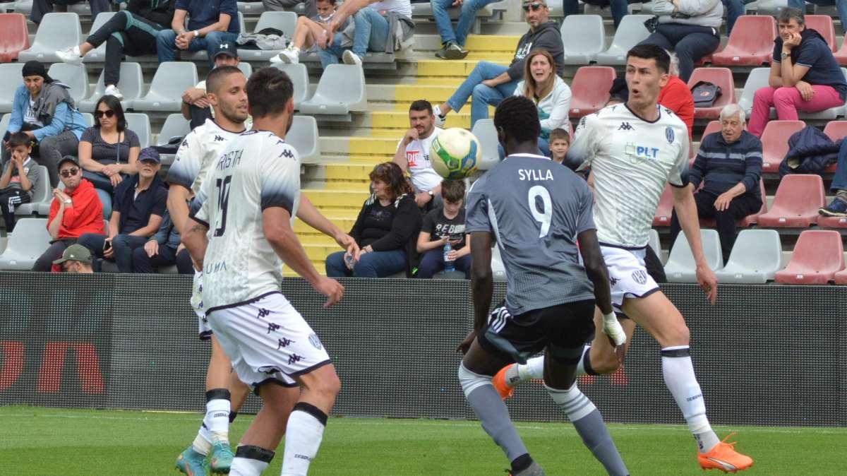 Foggia, per l'attacco si lavora sul senegalese Sylla 