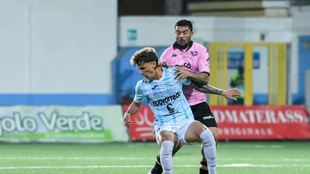 La Virtus Francavilla crolla in casa contro il Palermo: i rosanero vincono 3-1