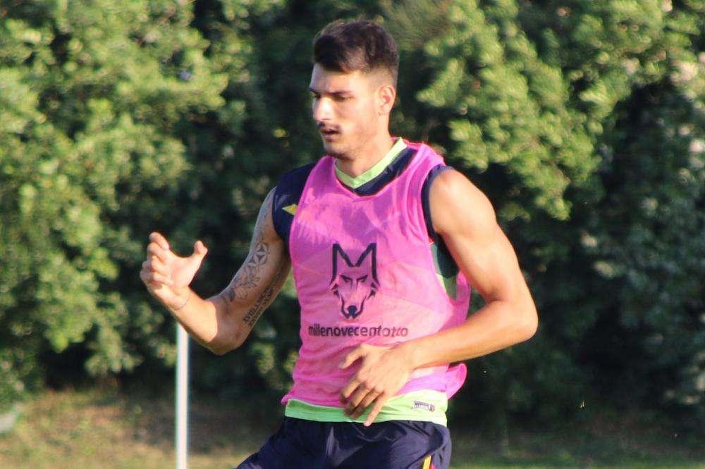 Lecce, vicina un'altra cessione: Riccardi verso il Venezia
