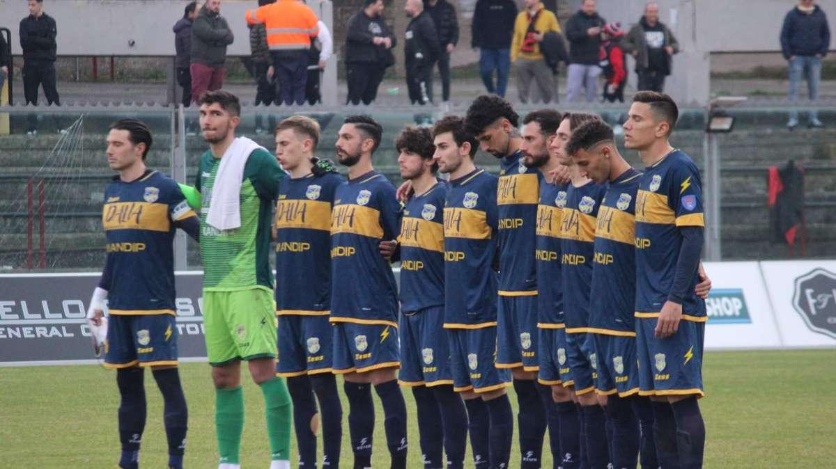 Le ultime dai campi - Gravina, a Pozzuoli sfida verità 