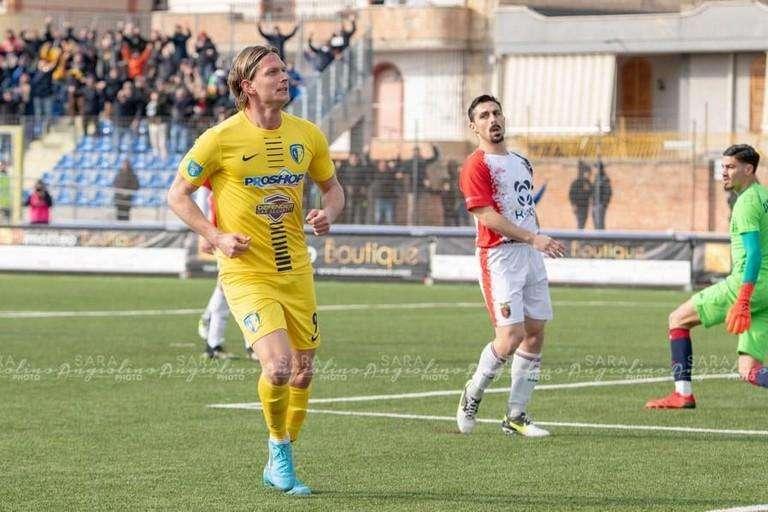 Cerignola, tutti pazzi per Malcore! Tifosi del Qarabag invadono il suo profilo Instagram 