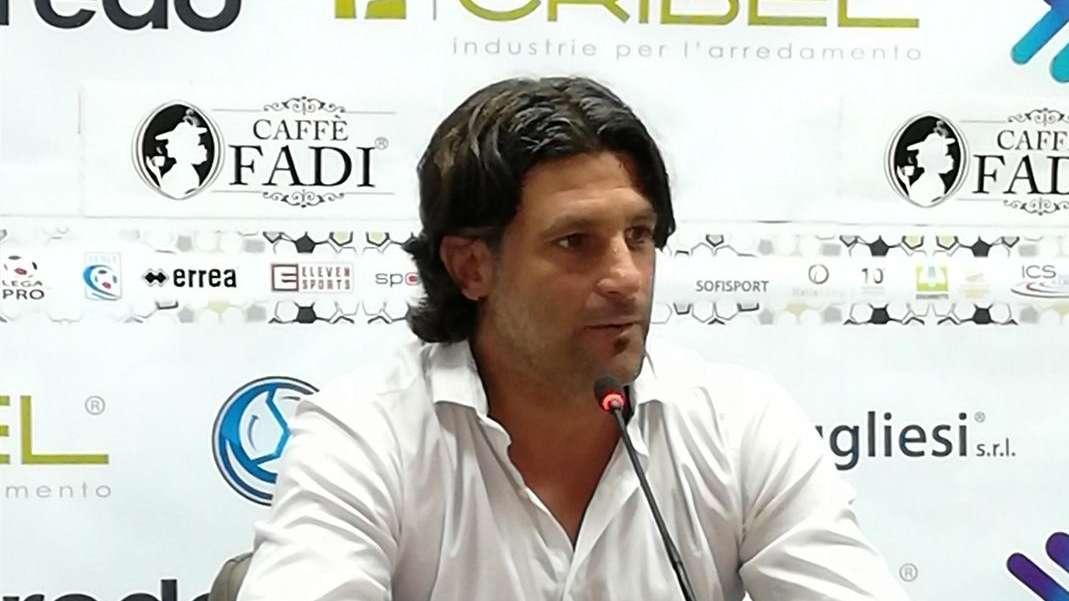 Fasano, per i ruoli di ds e allenatore piacciono Fernandez e Martino