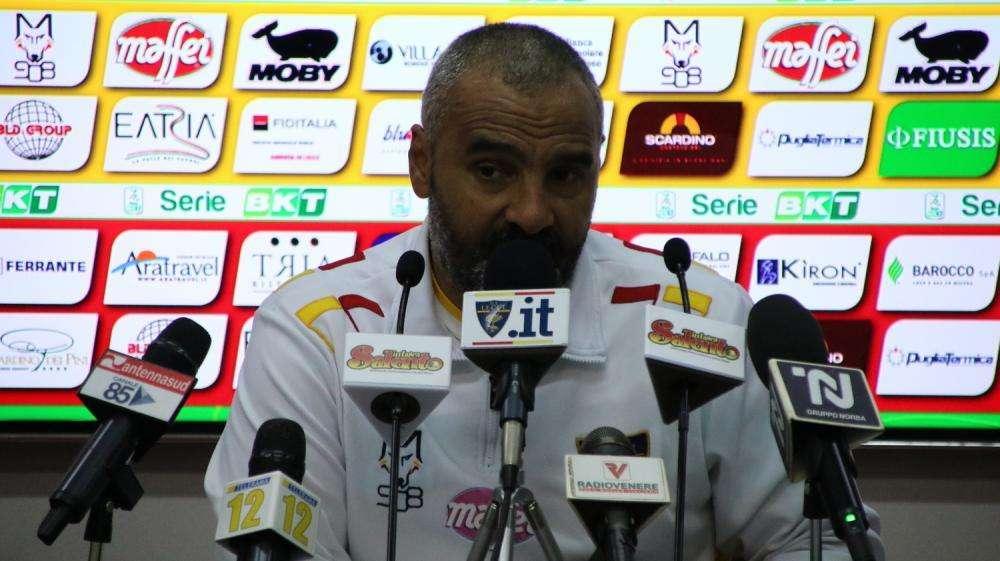 Lecce, Liverani: “Ho tanti dubbi in difesa, andiamo a fare la nostra partita”