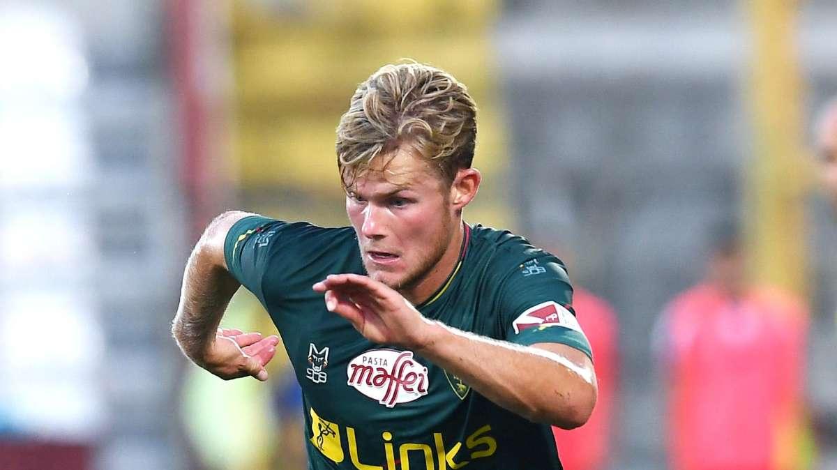 Lecce, Hjulmand: "Al mercato non penso, voglio restare nel Salento"