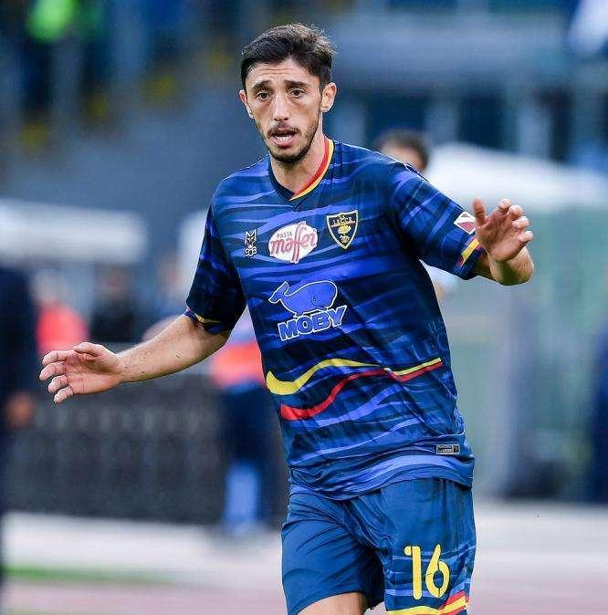 Lecce, Farias ancora assente. Si rivede Meccariello