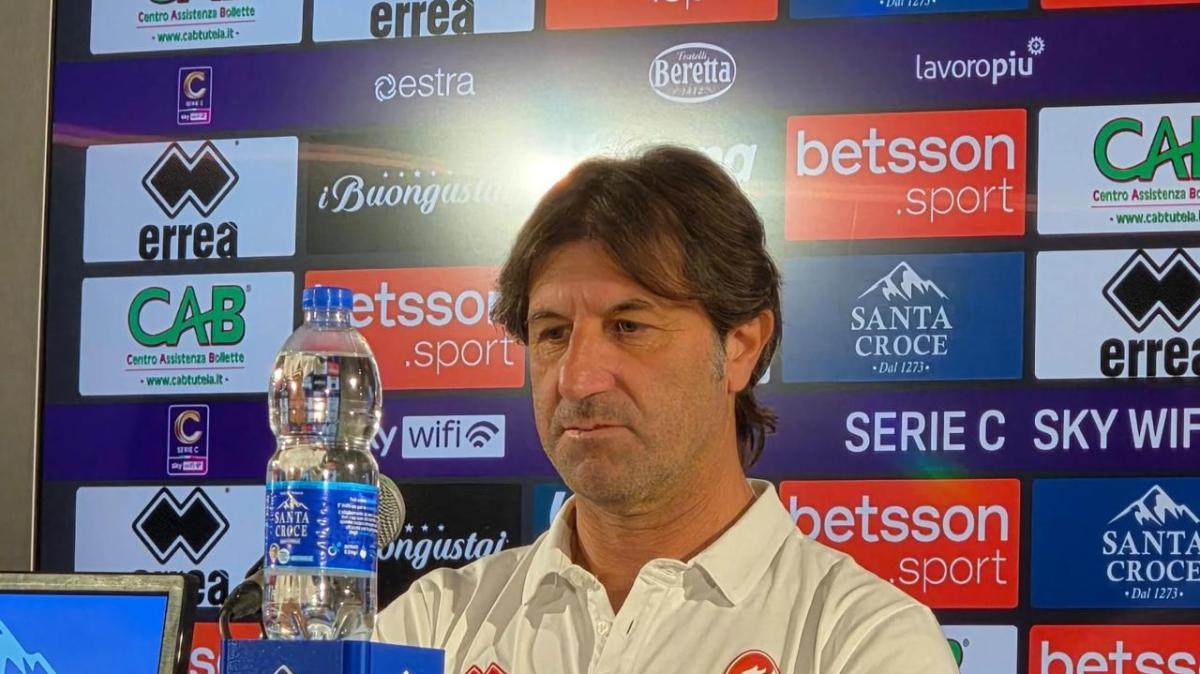Rastelli: «Casertana costruita per vincere, dobbiamo fare di necessità virtù»