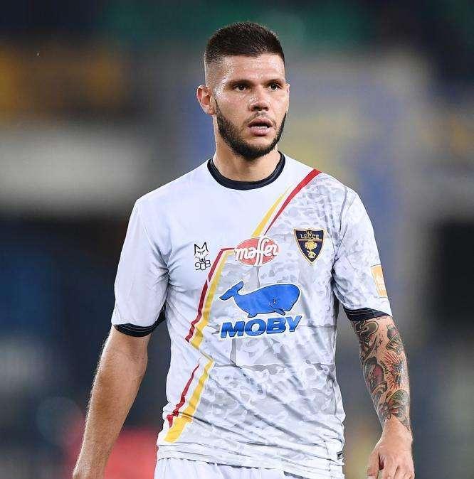 Lecce, verso il Brescia: a parte in quattro, rientra Lucioni