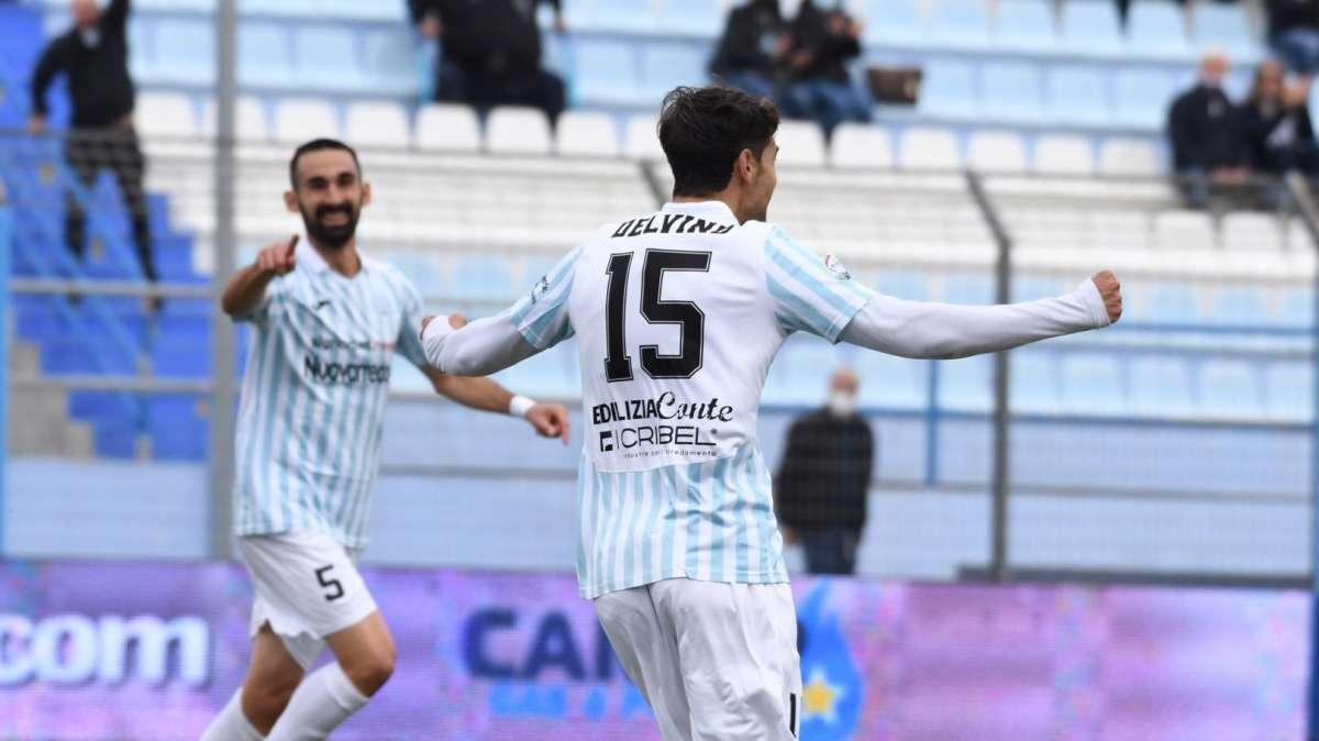 Il Francavilla non va oltre il pari col Catania: Delvino sblocca, Moro pareggia