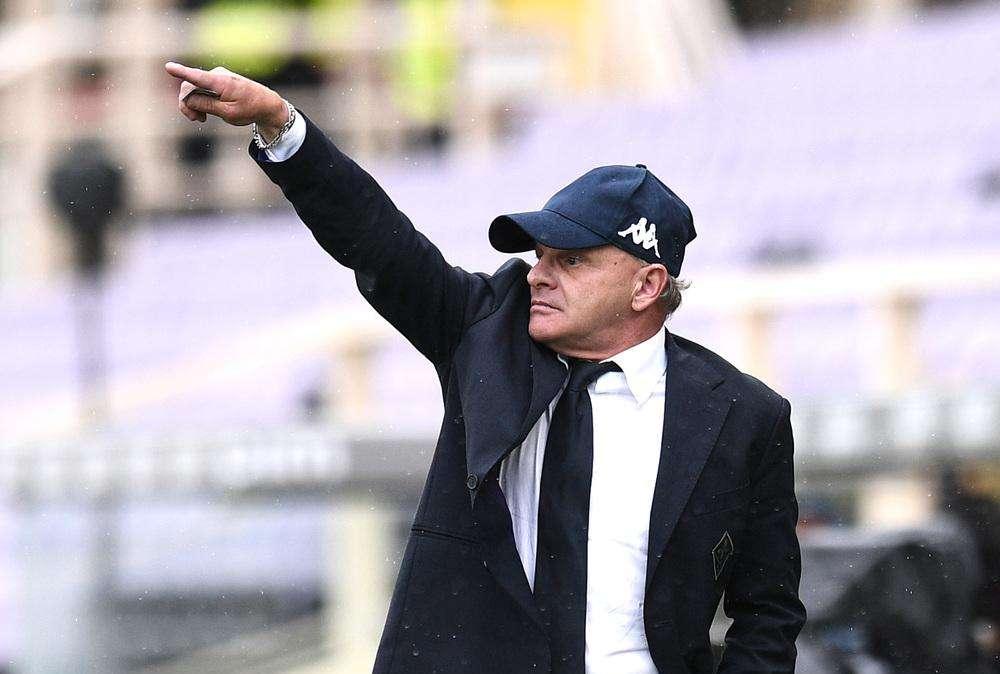 Le formazioni ufficiali di Como-Bari: ci sono Pissardo e Bellomo, difesa torna a tre 