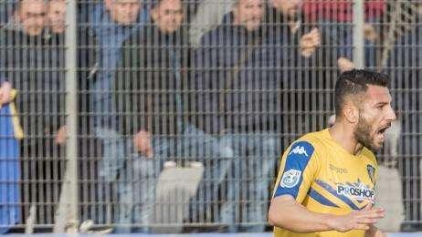 Il mercato a mezzanotte - Lecce, Pinamonti sblocca Lapadula? Monopoli-Arrigoni, Folorunsho verso Bari. Il Bisceglie conferma Vanoli, il Cerignola sogna e saluta Allegrini