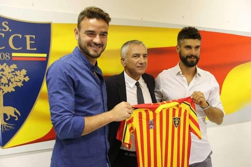 Lecce, allenamenti: in gruppo Dermaku, ferita per Gabriel 
