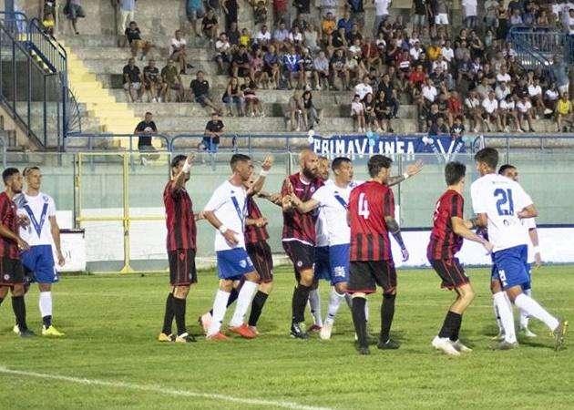 Il punto - Serie D/H: Discorso-primato circoscritto a Bitonto e Foggia. Delusione Taranto, risale il Casarano