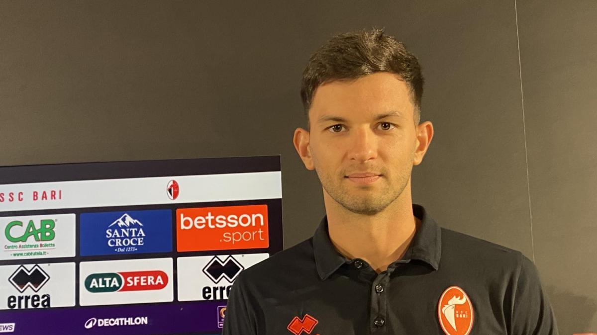 Bari-Crotone, Anzolin: "Fischi? Ci stanno, ma ora ripartiamo come sappiamo fare"
