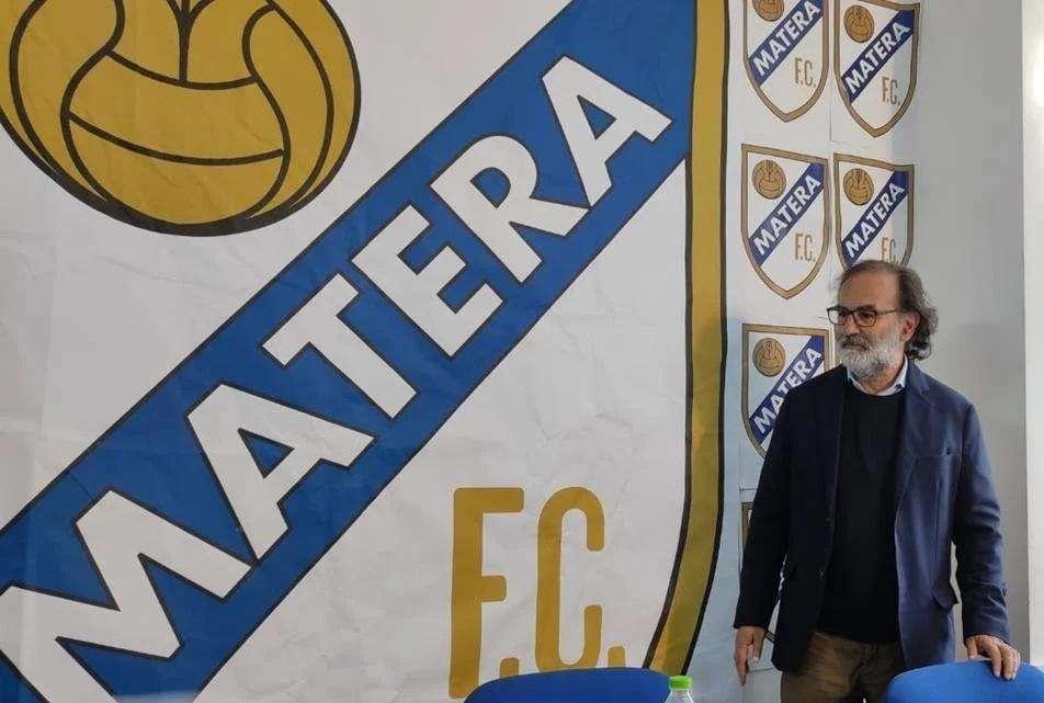 Matera, il presidente Petraglia annuncia il disimpegno dal club