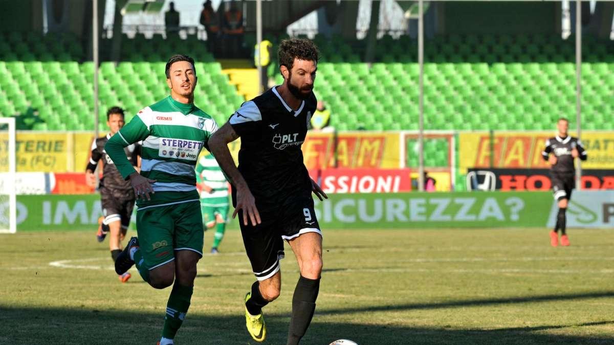 Di Nicola (ex Taranto e Virtus Francavilla) si ritira: "Una decisione forte"