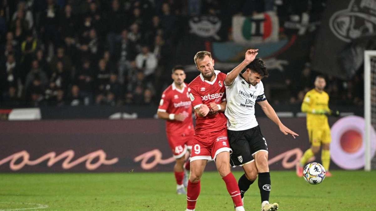 Spezia-Bari 1-1: Gytkjaer segna ancora, ma Kouda 'rimedia'. Avanti piano