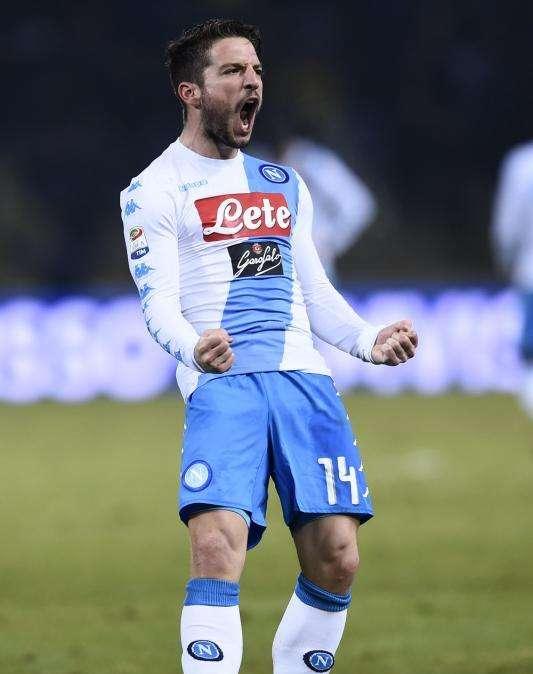 Napoli, si complica il rinnovo di Mertens: era tutto pronto per le firme ma...