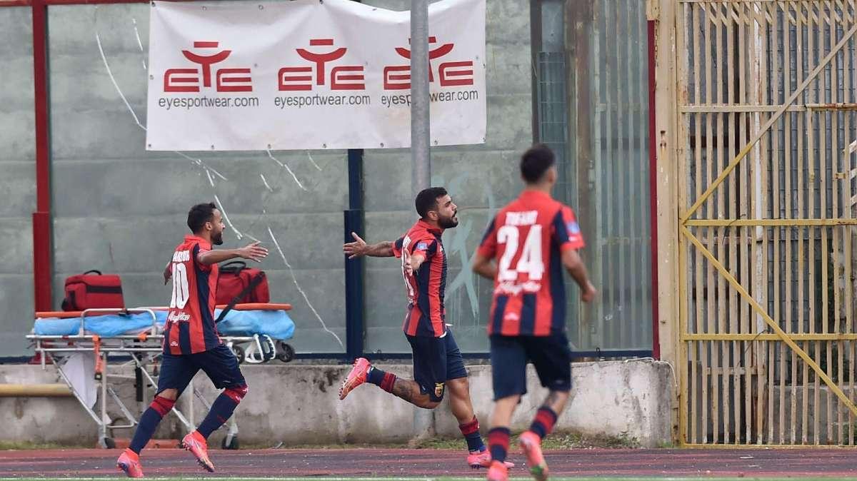 Esultanza gol Favetta