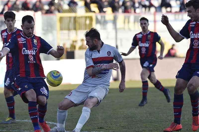 La Casertana continua la serie di pareggi. Ora un trittico di gare per blindare la salvezza