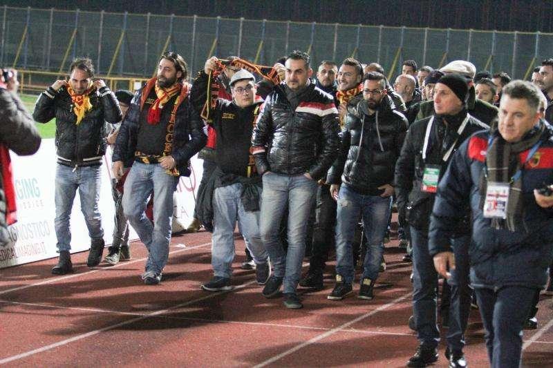 Tifo Lecce al Pinto 