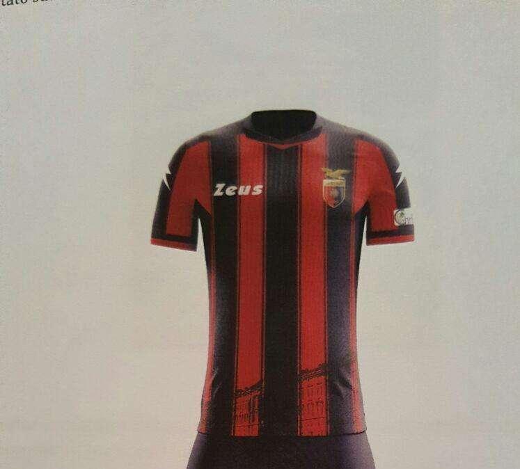 Maglia casa Casertana 2017/18