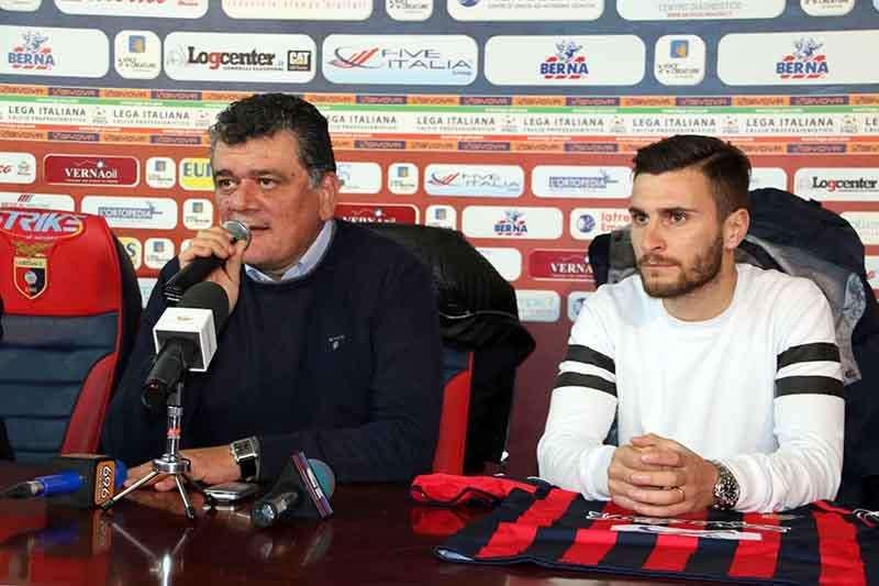 La presentazione di Giannone