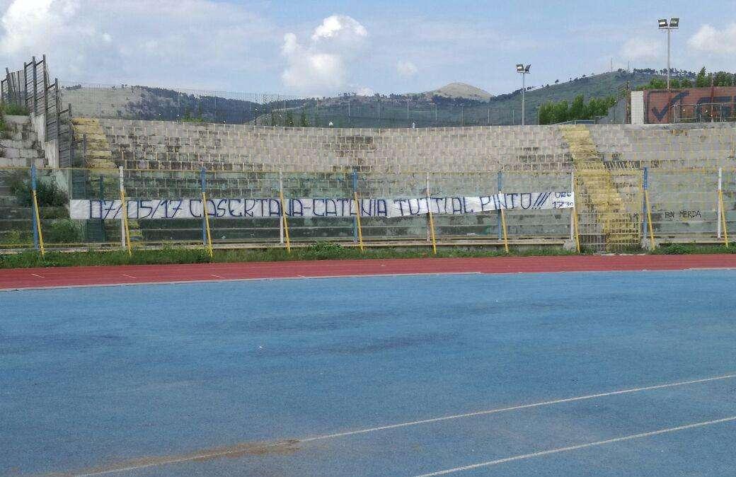 Striscione tifosi