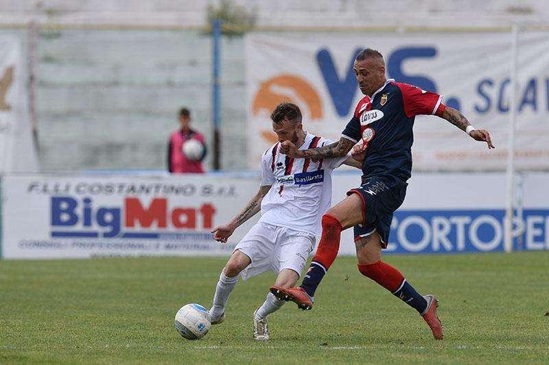 Castaldo in azione