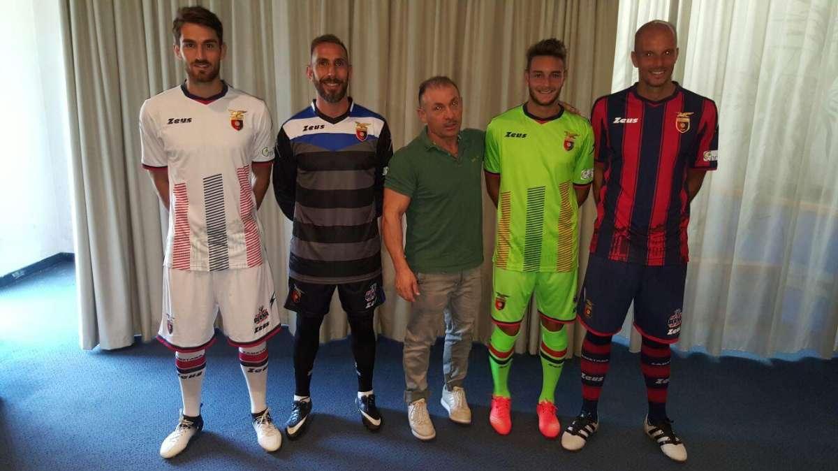 Presentazione maglie 