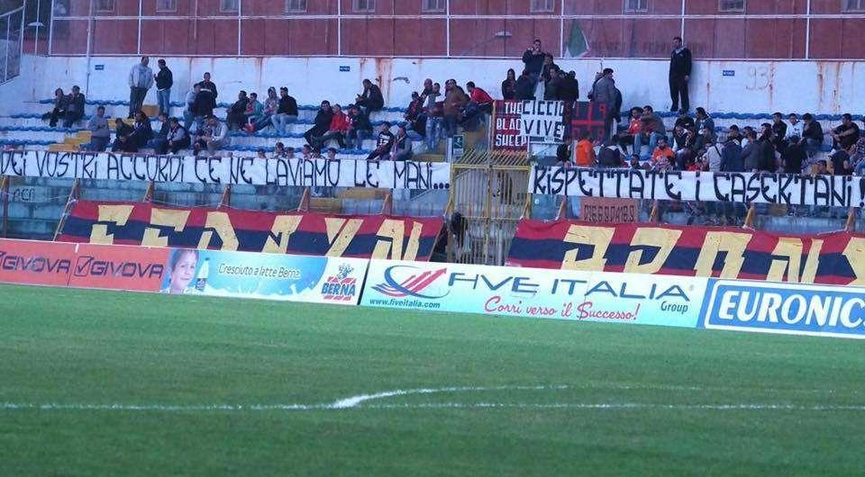 Striscione della discordia, un grande equivoco. Tifosi dalla parte della società, c'è un rischio da evitare