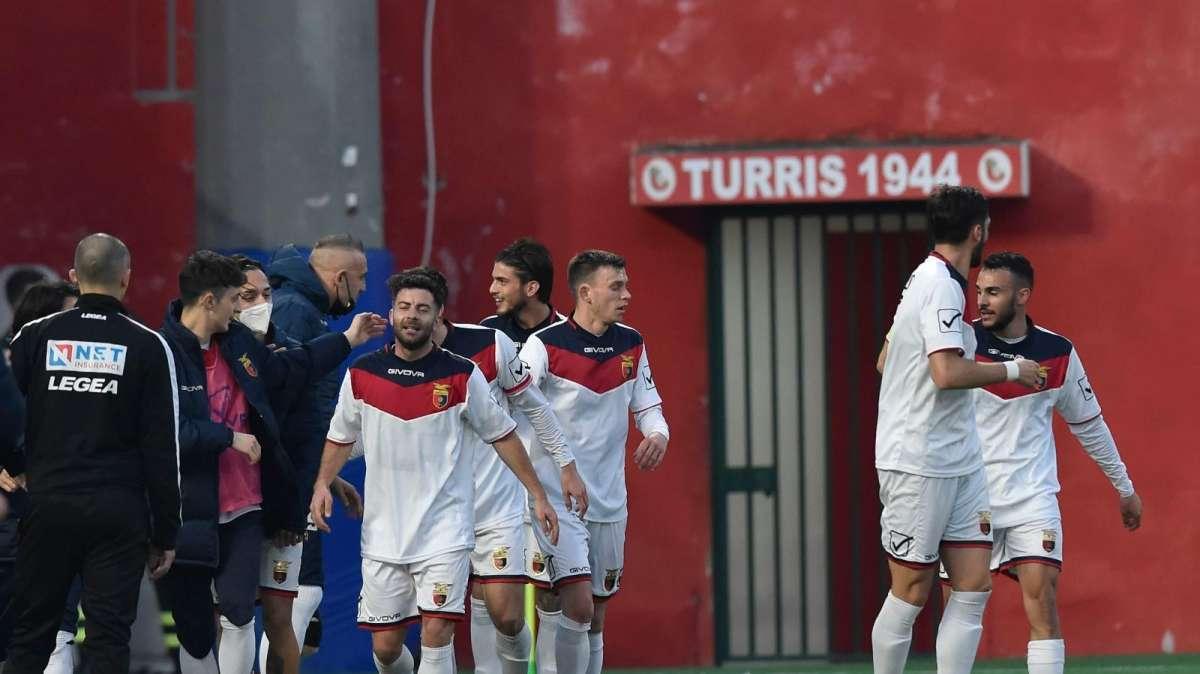 Ancora una sconfitta per i falchetti: Turris 2 Casertana 1