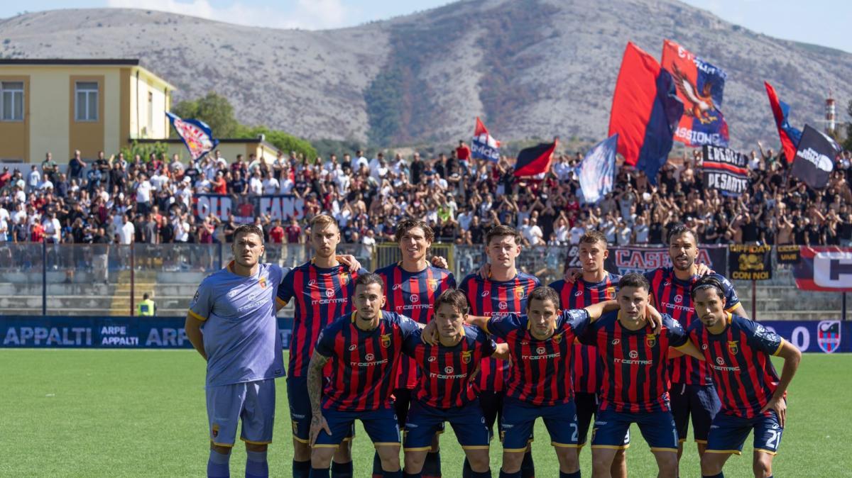 Casertana, col Catania l'amaro calice della sconfitta, tra primo tempo inguardabile, venti minuti d'assalto e scelte discutibili. Con la Cavese per il riscatto