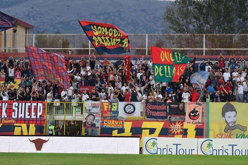 Una veduta dei distinti