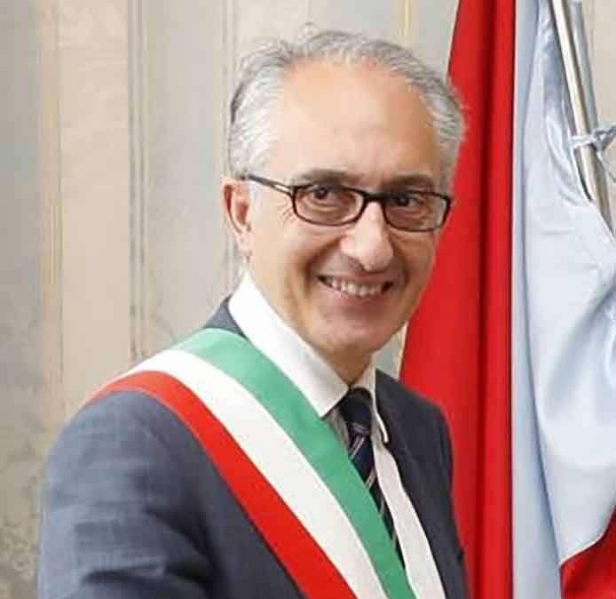 Il sindaco di Caserta Marino
