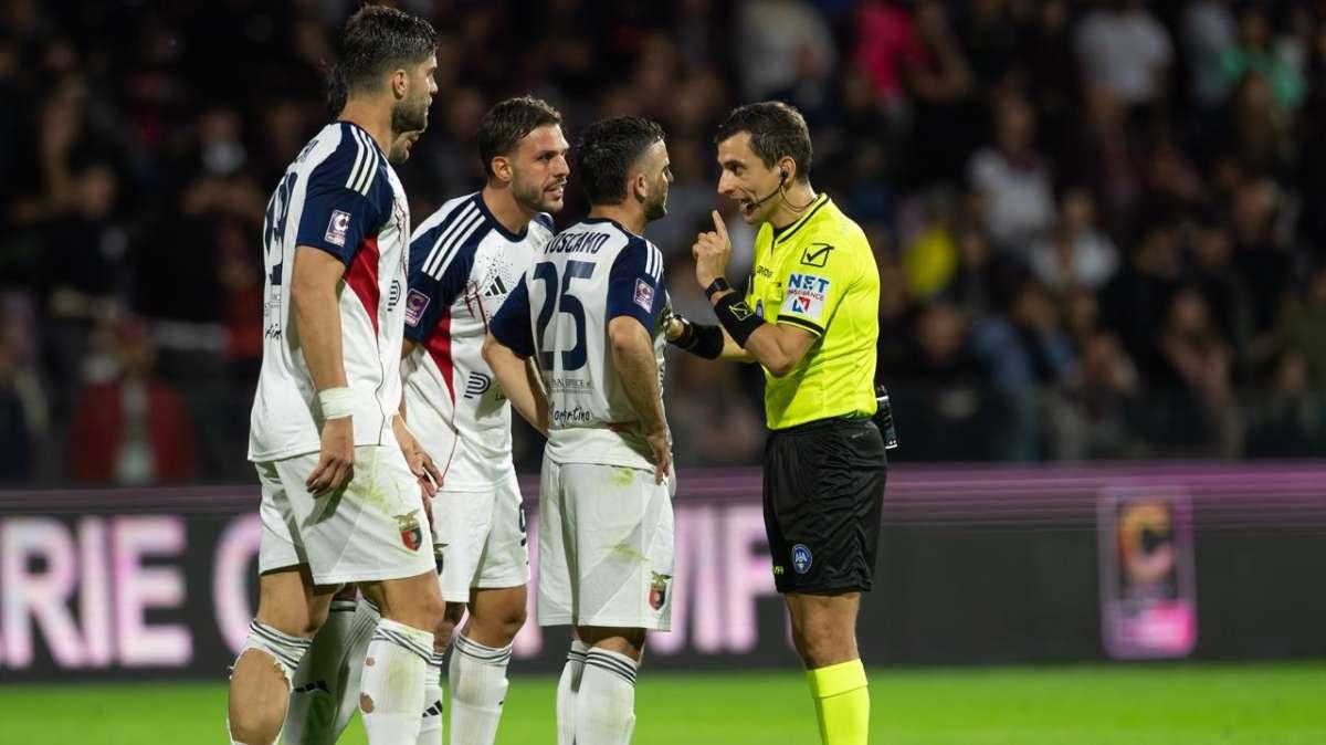 Colloquio rossobl&ugrave; - arbitro