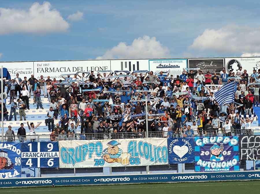 I tifosi del Francavilla