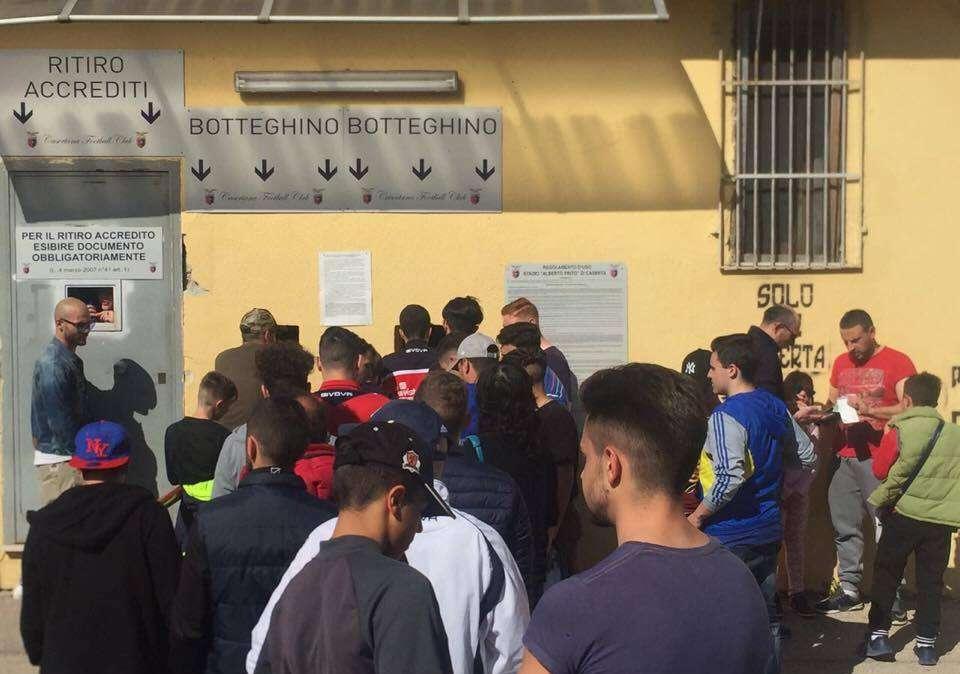 Tifosi Casertana al botteghino