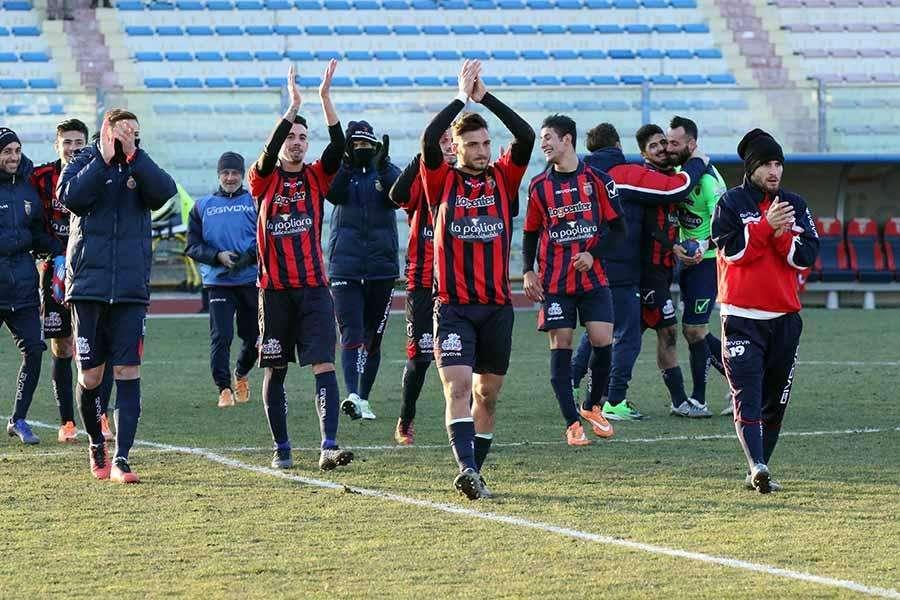 Applausi a fine gara