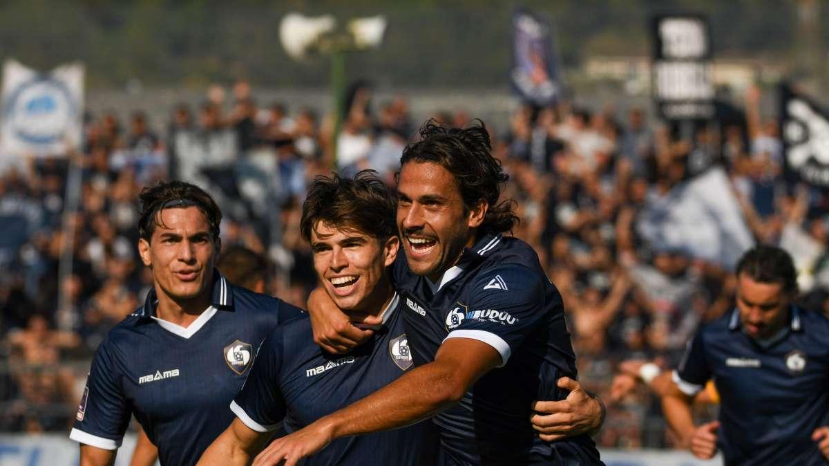 Cavese-Casertana: il derby è biancoblù. Decidono il match Orlando e Fiorin