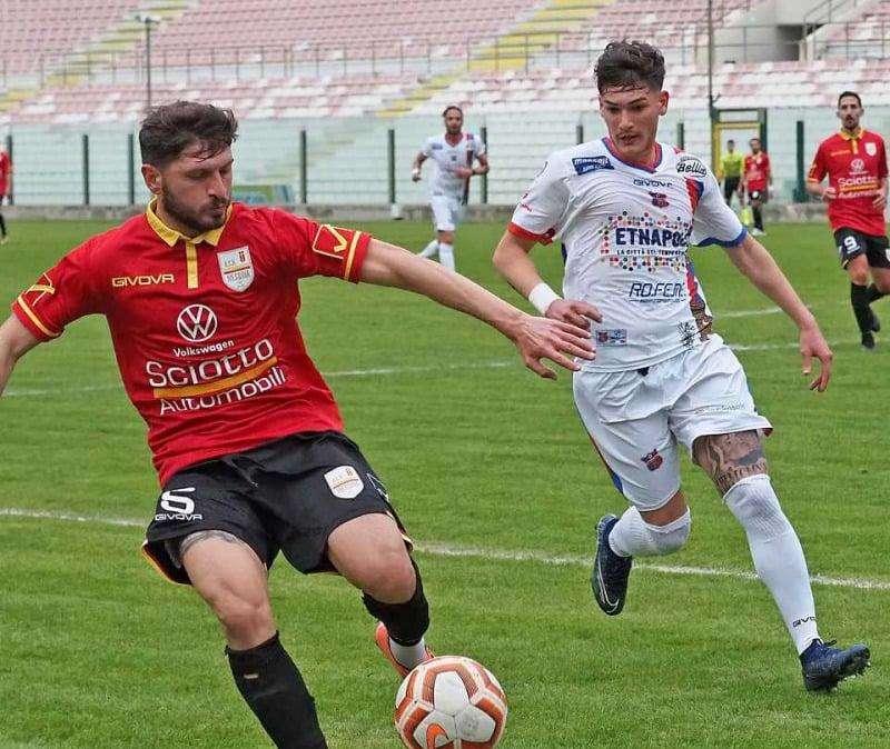 UFFICIALE - Simone Addessi è un nuovo calciatore della Cavese. Per lui è un ritorno