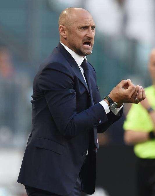 Il Cesena fa saltare la panchina del Como