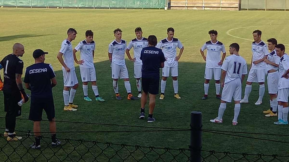 Cesena-Nazionale San Marino 2-0: con la testa a metà tra mercato e Usa
