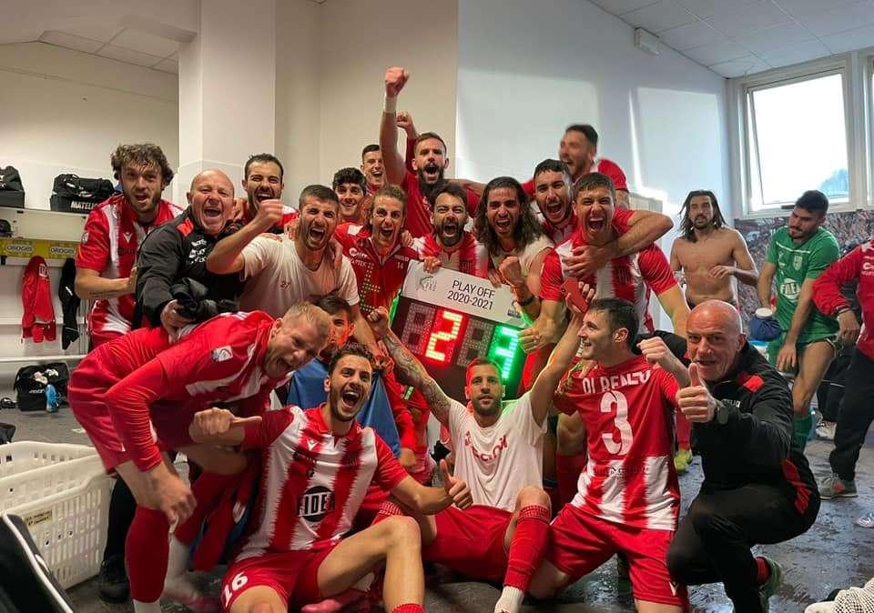 Un’esplosione nella Casa. L’Italia in Qatar. E il Cesena di nuovo in B