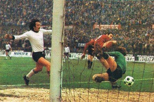 Ciccio Graziani infila Boranga