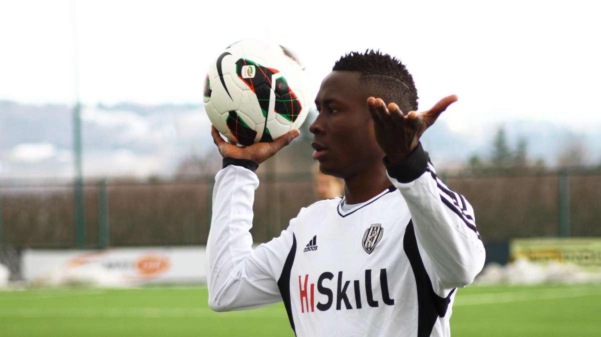 Sospetta lesione per Bangoura
